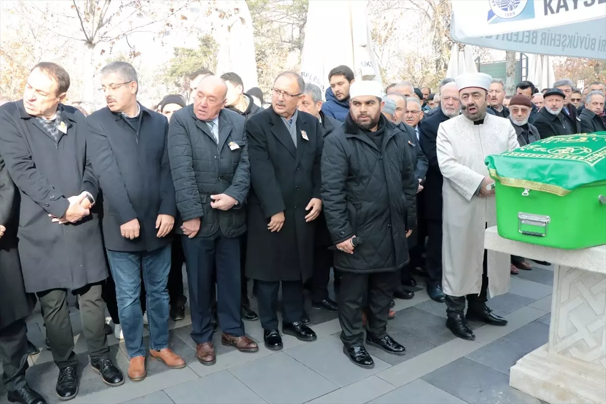 Hayırsever Ali Rıza Özderici Son Yolculuğuna Uğurlandı